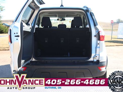 Used 2021 Ford EcoSport SE w/ SE Convenience Package image 8