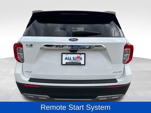 Used 2023 Ford Explorer XLT w/ Equipment Group 202A image 7