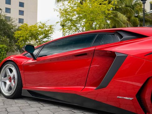 Used 2016 Lamborghini Aventador LP 750-4 Superveloce image 18