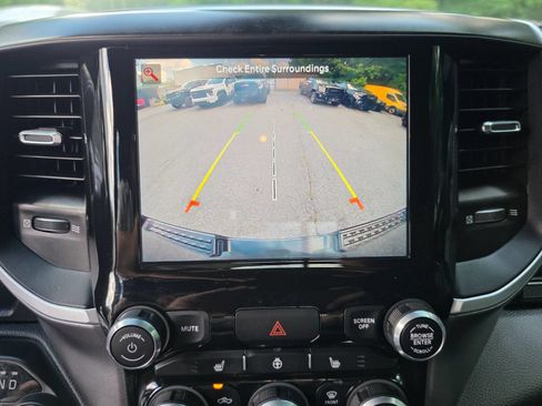 Used 2022 RAM 1500 Big Horn AWD/4WD image 23