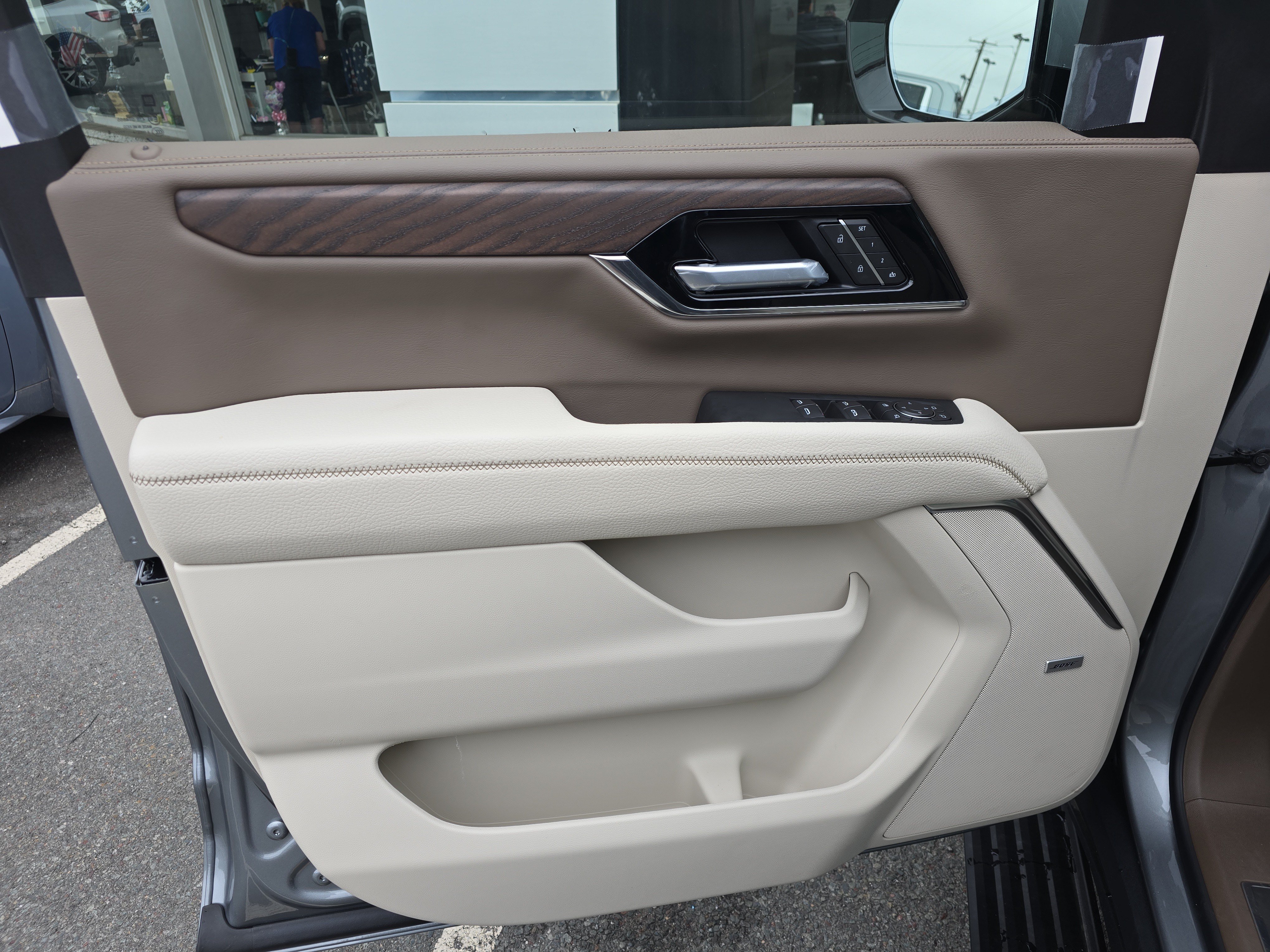 New 2026 GMC Yukon Denali w/ Denali Reserve Package AWD/4WD image 21