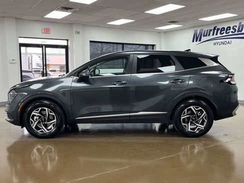 Used 2024 Kia Sportage LX image 9