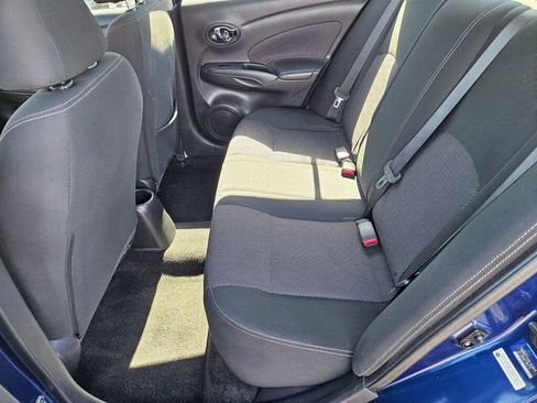 Used 2018 Nissan Versa SV FWD image 11