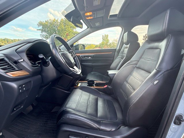 Used 2020 Honda CR-V Touring image 11
