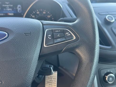 Used 2019 Ford Escape S image 29