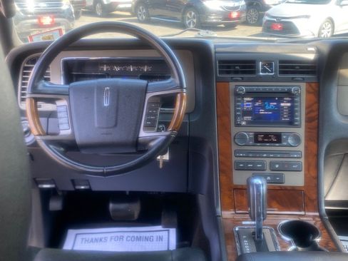 Used 2013 Lincoln Navigator 4WD w/ HD Trailer Tow Pkg image 21