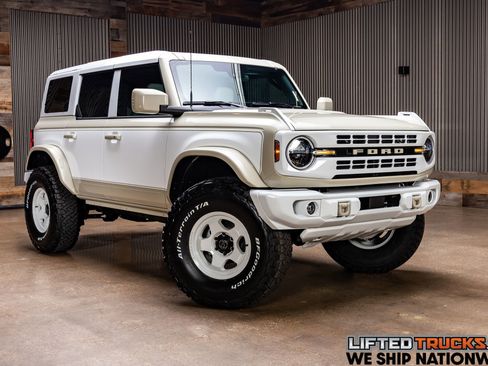Used 2026 Ford Bronco Heritage Edition AWD/4WD image 1