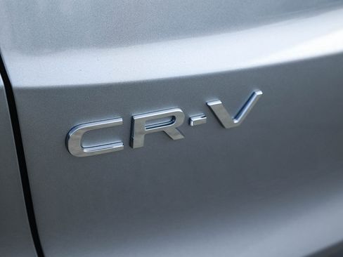 Used 2025 Honda CR-V EX image 9