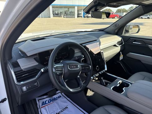 New 2026 GMC Acadia Elevation image 9