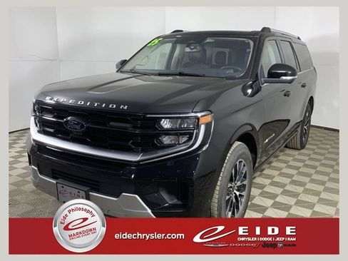 Used 2025 Ford Expedition Max Platinum AWD/4WD image 1