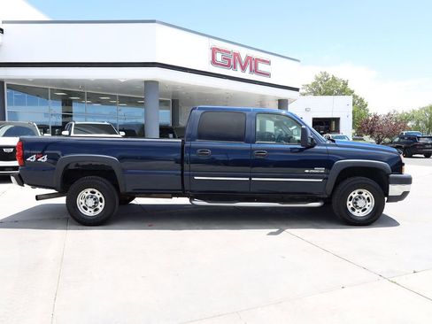 Used 2007 Chevrolet Silverado 2500 LT w/ Heavy-Duty Power Package AWD/4WD image 7