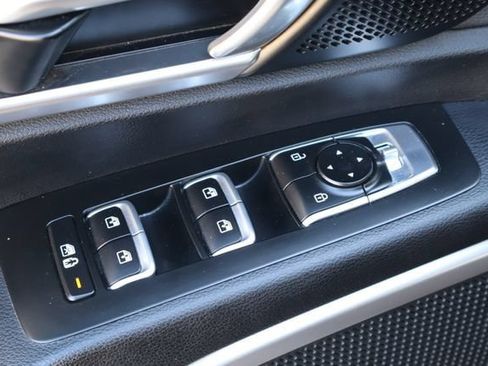 Used 2023 Kia Telluride LX FWD image 21