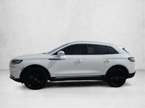 Used 2022 Lincoln Nautilus Black Label w/ Class II Trailer Tow Package image 2