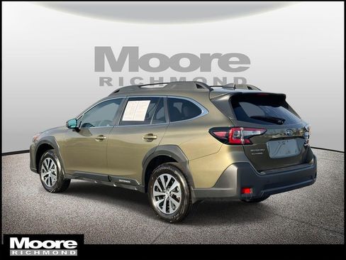 Used 2025 Subaru Outback Premium w/ Popular Package #1A image 6