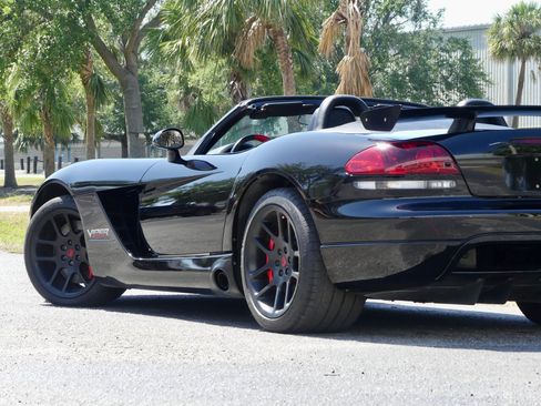 Used 2004 Dodge Viper SRT-10 image 60