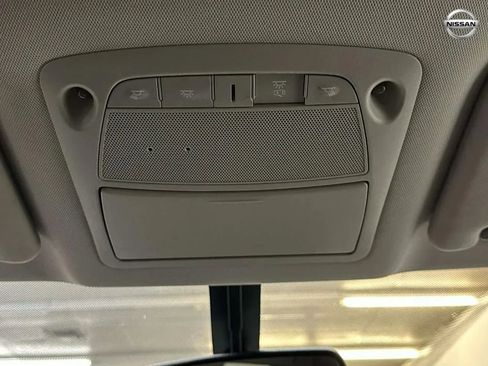 Used 2020 Nissan Pathfinder SV image 22