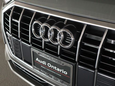 New 2025 Audi Q3 2.0T Premium image 31