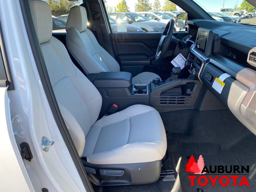 New 2026 Toyota 4Runner SR5 AWD/4WD image 21