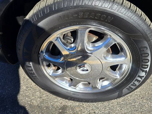 Used 2000 Buick Regal GS w/ Luxury Pkg image 17