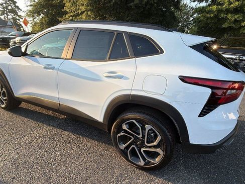New 2026 Chevrolet Trax RS w/ Driver Confidence Package FWD image 10