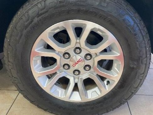 Used 2020 GMC Yukon XL SLT w/ Open Road Package image 29