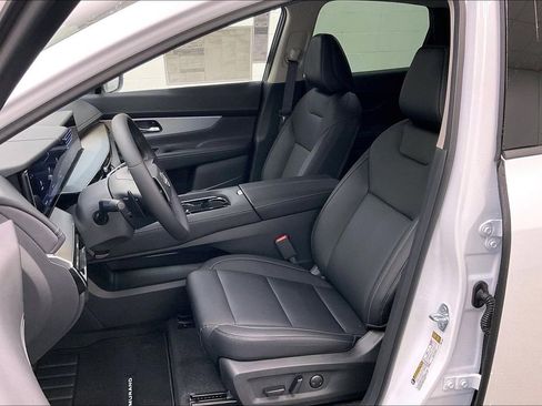 Used 2025 Nissan Murano SL image 9