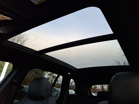 Certified 2024 BMW X5 xDrive40i w/ Premium Package image 12