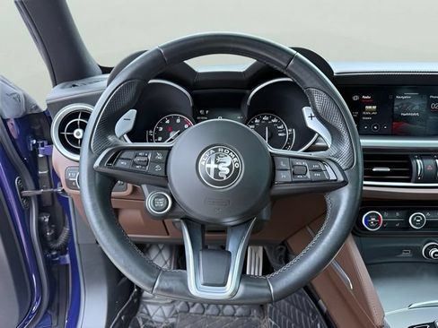 Used 2021 Alfa Romeo Stelvio Ti Sport AWD/4WD image 20