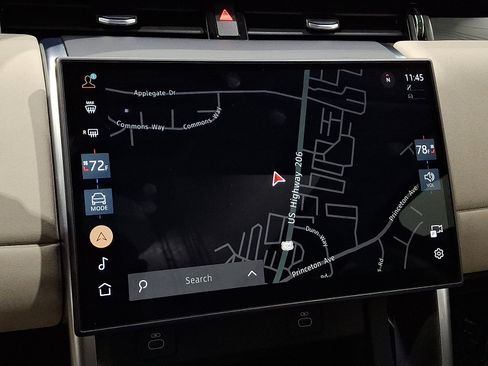 Certified 2025 Land Rover Discovery Sport S image 15