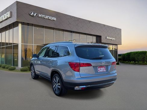 Used 2018 Honda Pilot Elite image 5