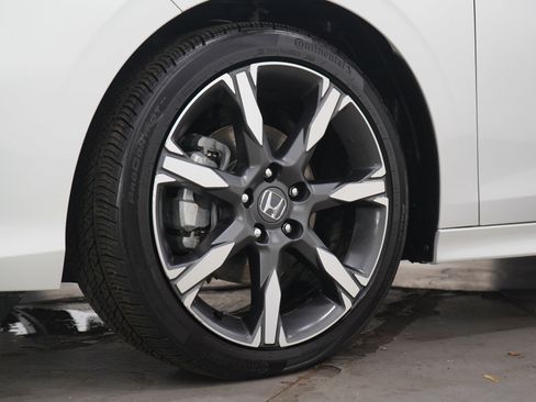 Used 2025 Honda Civic Sport Touring image 28