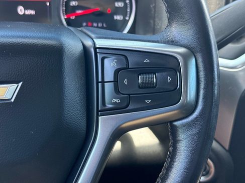 Used 2022 Chevrolet Silverado 1500 LT AWD/4WD image 30