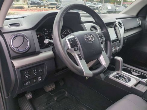 Used 2018 Toyota Tundra SR5 w/ SR5 Upgrade Package AWD/4WD image 10
