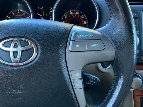 Used 2010 Toyota Highlander Limited image 23