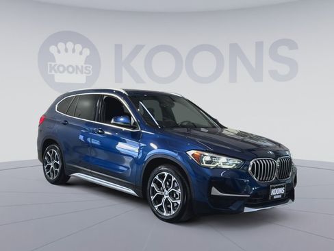 Used 2021 BMW X1 xDrive28i w/ Convenience Package image 2