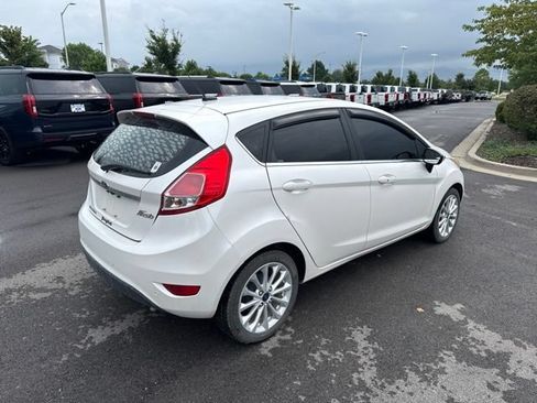 Used 2017 Ford Fiesta Titanium FWD image 6