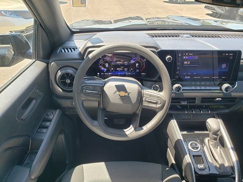 Used 2024 Chevrolet Colorado W/T w/ WT Convenience Package II AWD/4WD image 14
