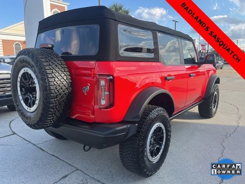 Used 2022 Ford Bronco Badlands image 5