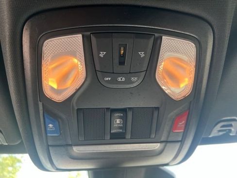 Used 2025 RAM 1500 Big Horn AWD/4WD image 17