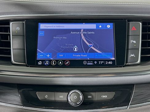 Used 2024 Buick Enclave Premium image 22