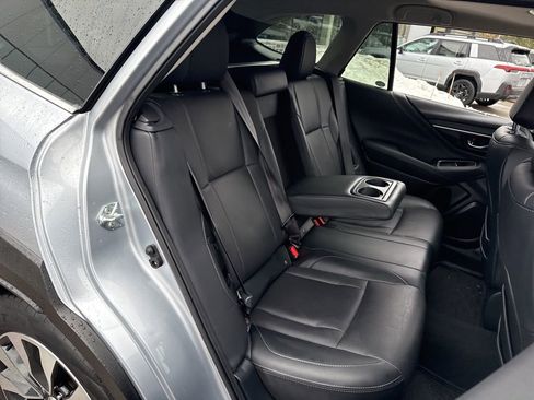 Used 2024 Subaru Outback Limited image 23