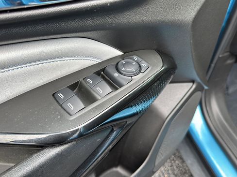 Certified 2025 Chevrolet Trax LT w/ Driver Confidence Package image 29