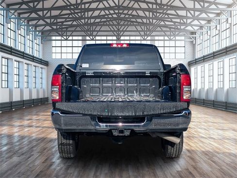 Used 2024 RAM 2500 Big Horn image 9