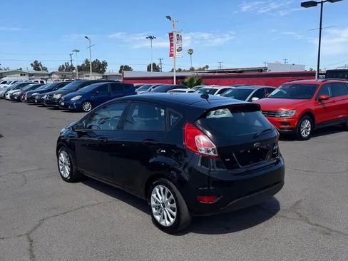 Used 2014 Ford Fiesta SE w/ Equipment Group 201A image 3