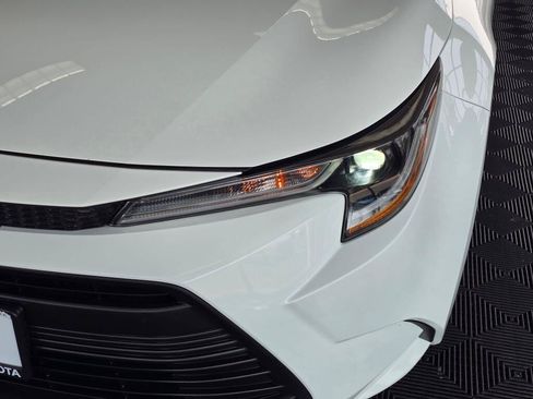 Used 2024 Toyota Corolla LE FWD image 9