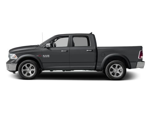 Used 2017 RAM 1500 Laramie w/ Convenience Group image 6
