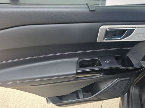 Used 2024 Ford Explorer ST w/ Equipment Group 401A image 39