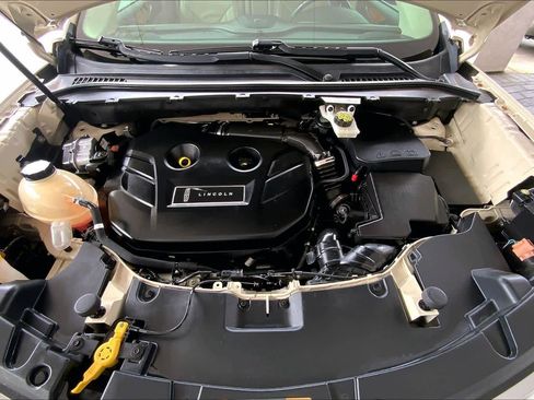 Used 2018 Lincoln MKC Select w/ Select Plus Package image 29