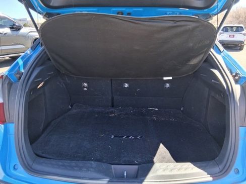 Used 2019 Toyota C-HR XLE image 8