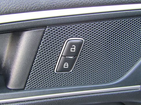 Used 2024 Ford Edge SEL w/ Convenience Package image 25